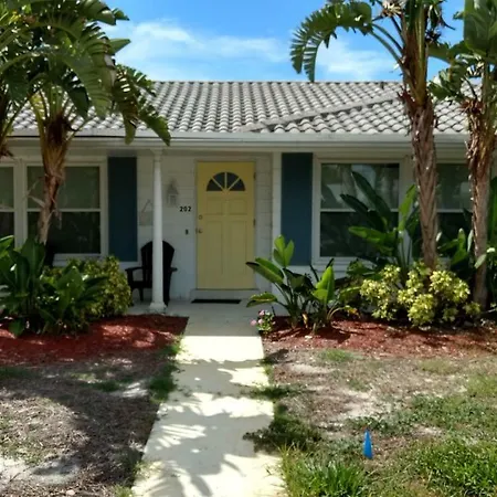 Villa Steps From The Gulf Of Mexico